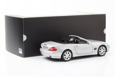 1:18 Mercedes-Benz SL500 R230
