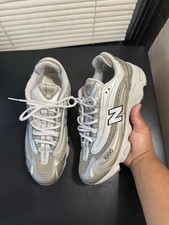 Scarpe basse New Balance 1000 resistenti all'abrasione taglia 10 indossate una volta