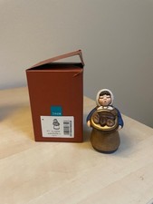 Thun donna cestino cesto pane