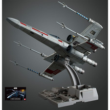X-WING STARFIGHTER BANDAI STAR