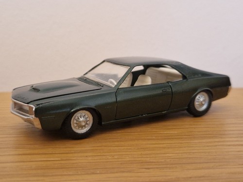 Auto pilen amc javelin - auto, 1/43