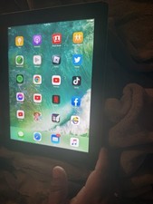 10.33 iPad Wit Tik Tok On It