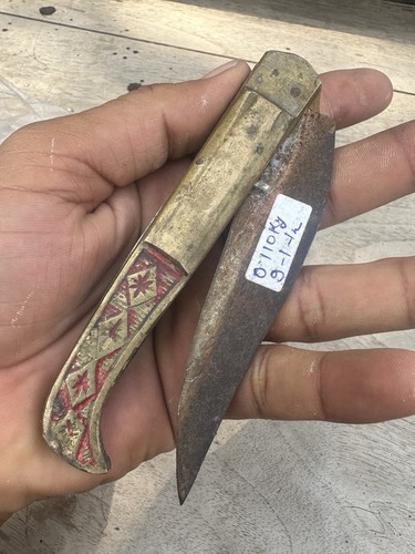 Coltello tascabile pieghevole