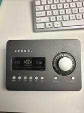 UNIVERSAL AUDIO ARROW