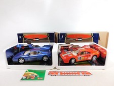 2x Bburago 1:18 Ferrari 3027