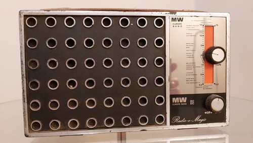 Radio portatile anni - anni,