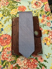 Cravatta Bruno Piattelli colore lino denim blu fatta a mano 100% seta usata in ottime condizioni!