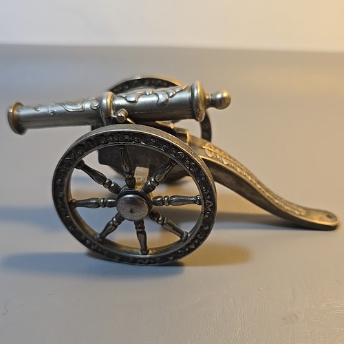 Vintage silver plated war - vintage,