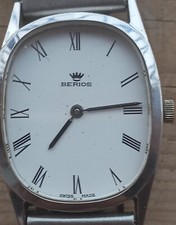 Orologio ovale manuale in