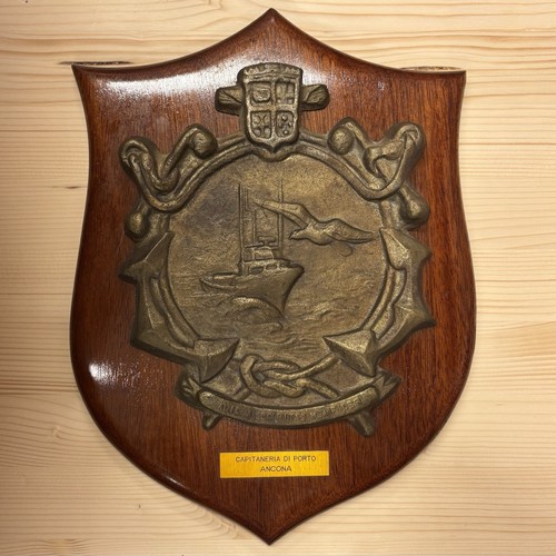 K004 crest capitaneria di - crest, "capitaneria