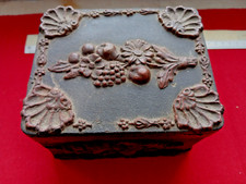 Antica scatola decorata a