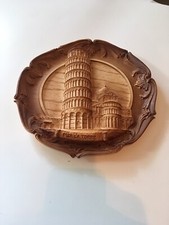 pisa la torre comirative wood