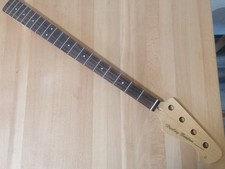 Harley Benton: collo basso