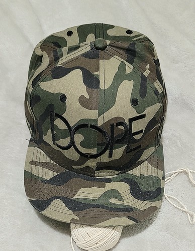 Cappellino snapback mimetico