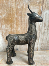Scultura etnica decorativa vintage metallo intarsiato argento cervo animale decorazione 20 cm