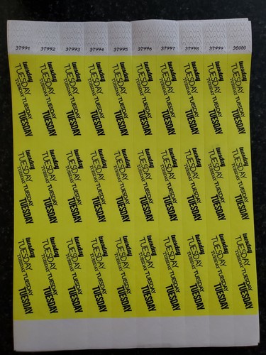 256cm neon giallo - 256cm, (martedì)