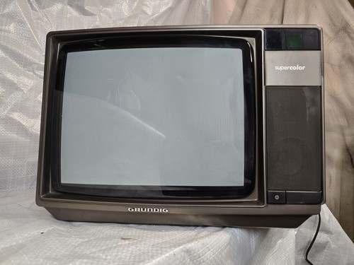 Grundig super color 242 a - grundig,