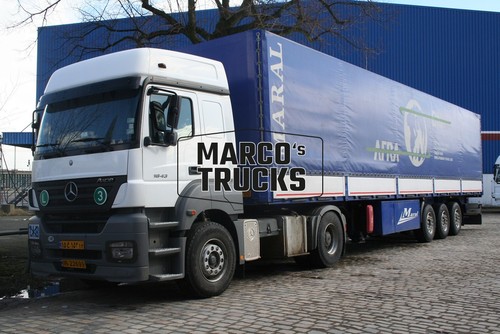 Truck photo mercedes benz - truck,