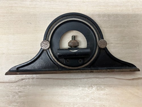 Livella testa utensile