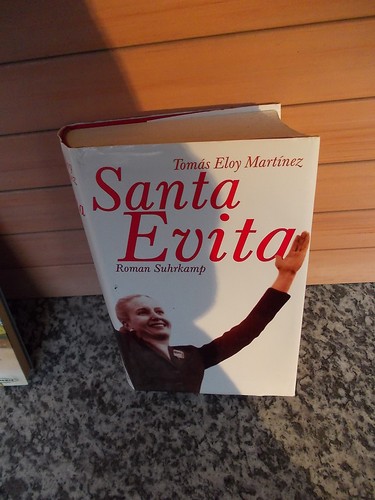 Santa evita ein roman von - santa, evita,