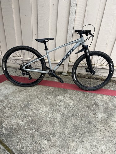 Giant talon mountain - 2, bike