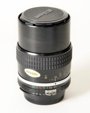NIKON AI  NIKKOR 135mm  F/3.5