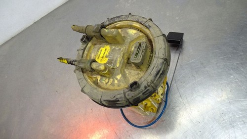 Pompa carburante nel - , serbatoio