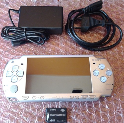 Sony psp 2001 - usa, argento