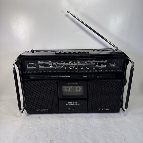 Vintage boombox - (as-is),