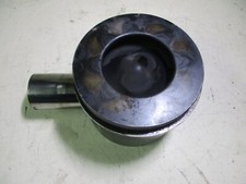 83L82 MAHLE PISTONE MOTORE AUDI A6 2.7 TDI V6 ANNO 2009 CAM P321