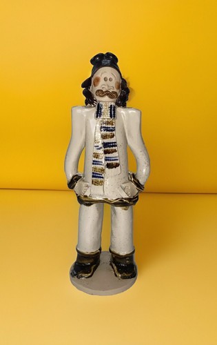 Figurina pilota ceramica
