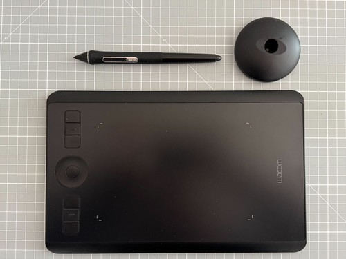 Wacom intuos pro - intuos, small