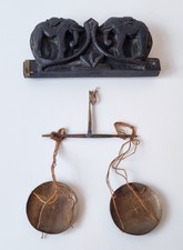 Antica bilancia da oppio in