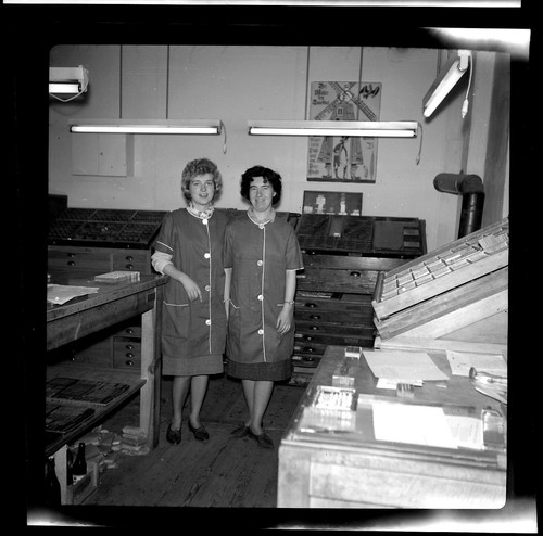 Portrait women atelier - portrait,
