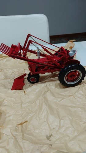 Cormick farmall con - cormick,