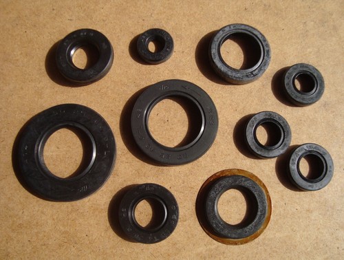 Kit guarnizioni olio motore
