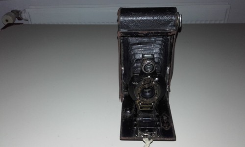 Antica macchina fotografica - ,