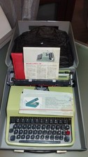 MACCHINA DA SCRIVERE Olivetti