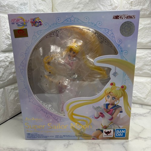 Super sailor moon luna - moon,