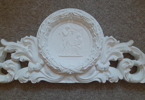 Una grande cornice - , porta