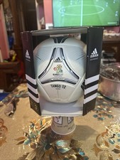 Nuovissimo pallone da calcio