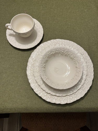 Wedgwood queensware crema - crema, su