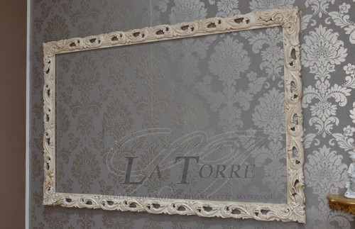 Cornice classica traforata