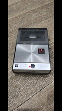 Registratore a cassette compatto vintage standard Radio Corp SR-100 in scat