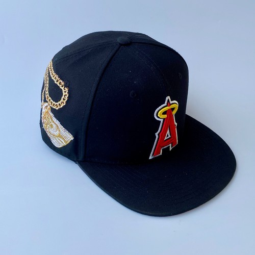 Supreme new era - supreme,