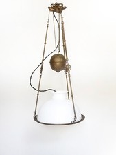 Lampadario sospensione in vetro opalino saliscendi contrappeso vintage antico