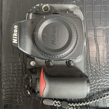 Nikon D300S + Nikkor 17-55mm