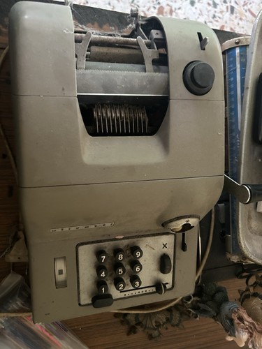 Calcolatore meccanico olivetti - calcolatore,