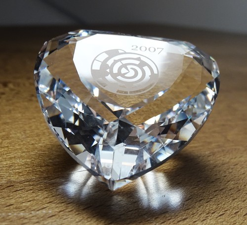Scs swarovski community heart - scs,