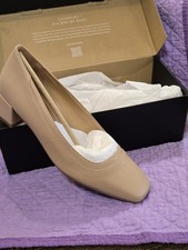 Scarpe decolte con tacco basso